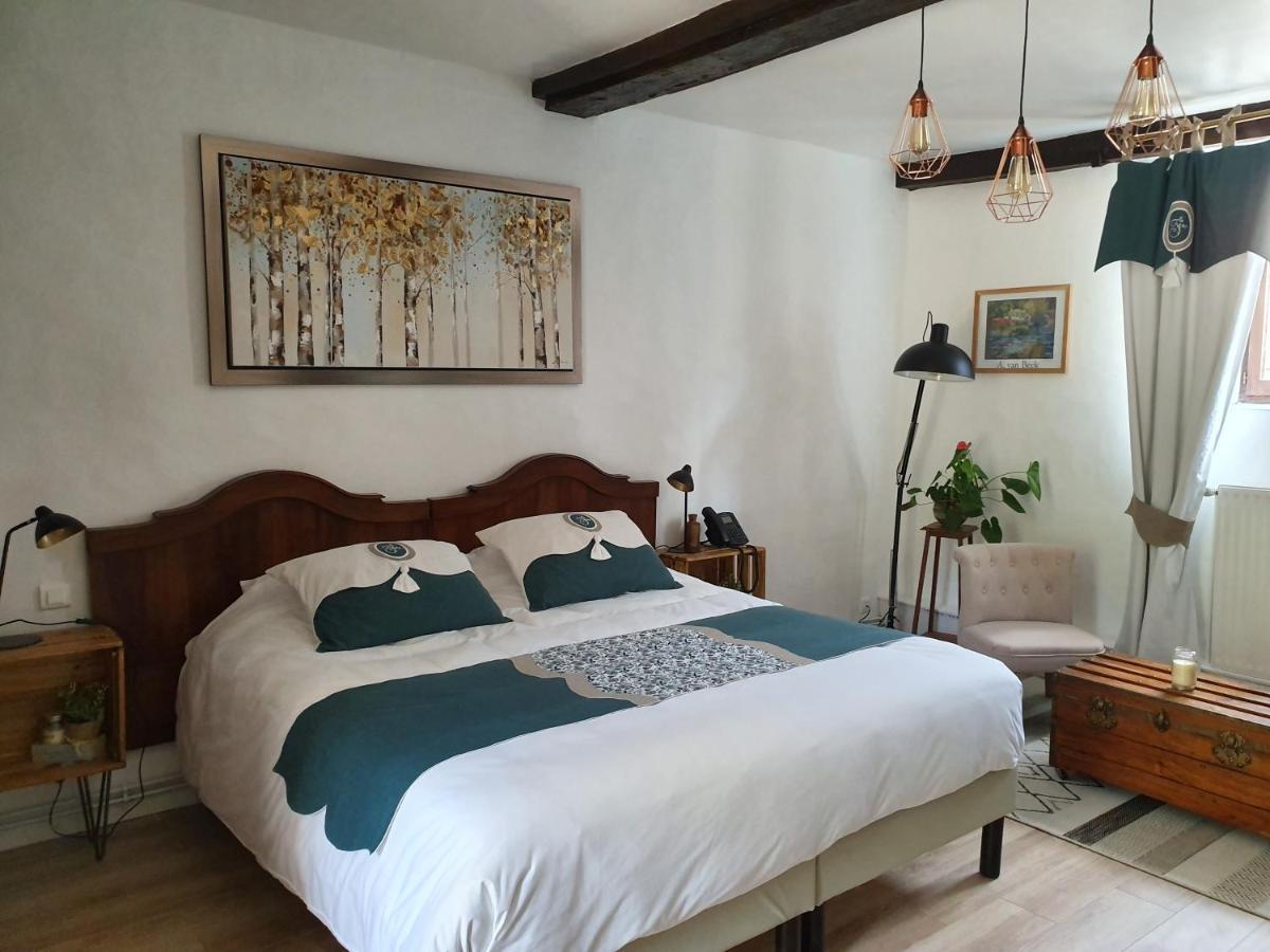 La Fresnaie : Chambres ,Table D'Hotes & Spa Tille Bagian luar foto